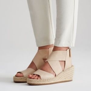 Eileen Fisher Willow wedge in Desert color